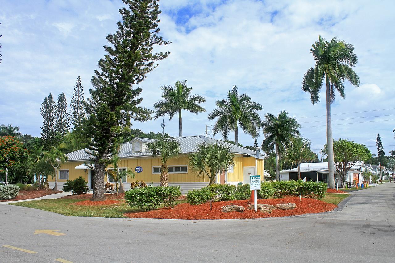 Fort Myers Beach Resort Two-Bedroom Park Model 4 Harlem Heights Eksteriør bilde